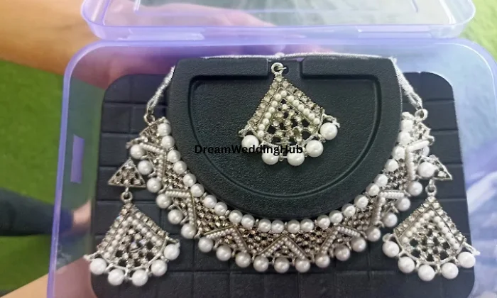 M K FANCY  GIFT SHOP